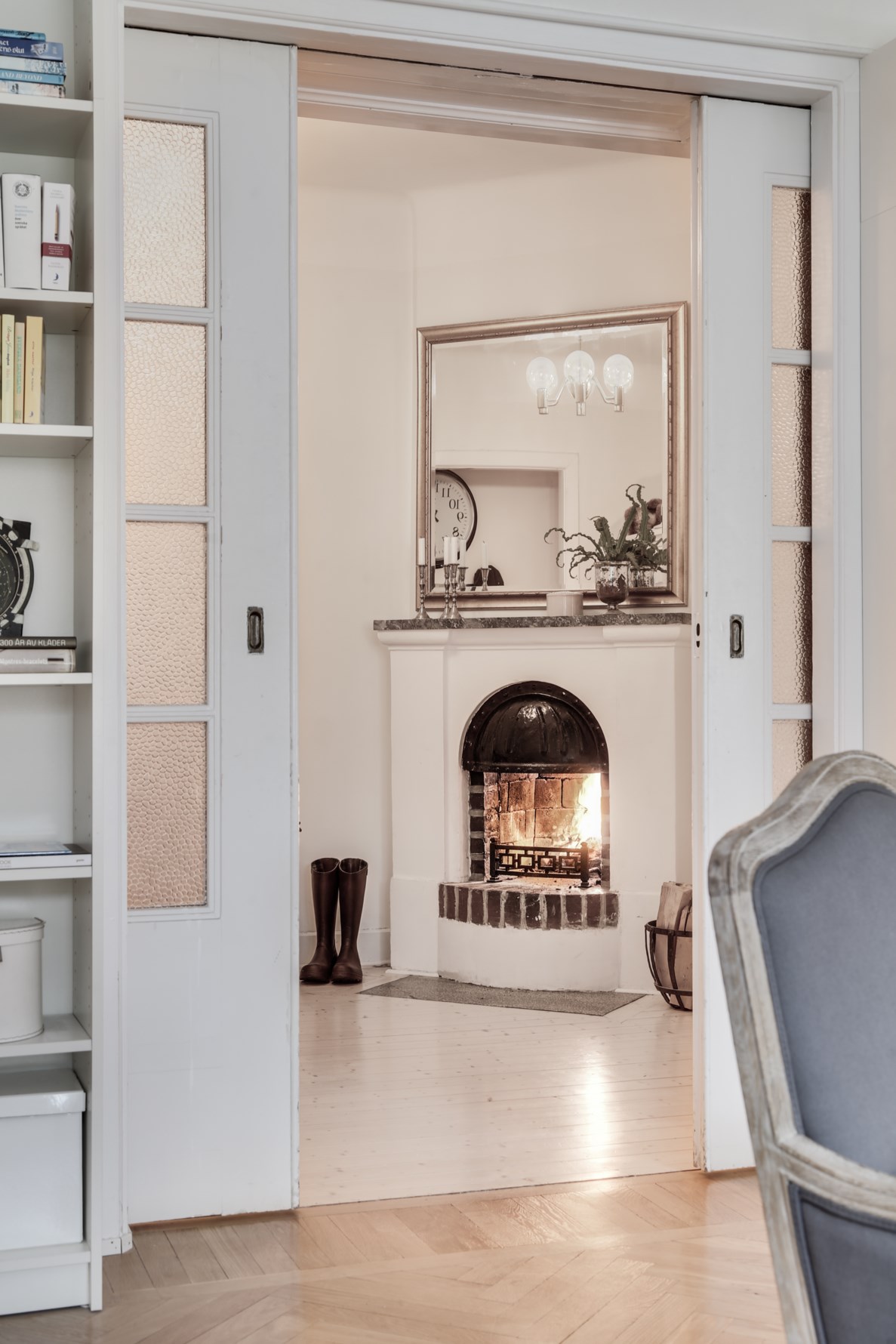 Smakfullt restaurerat med bevarad arkitektur