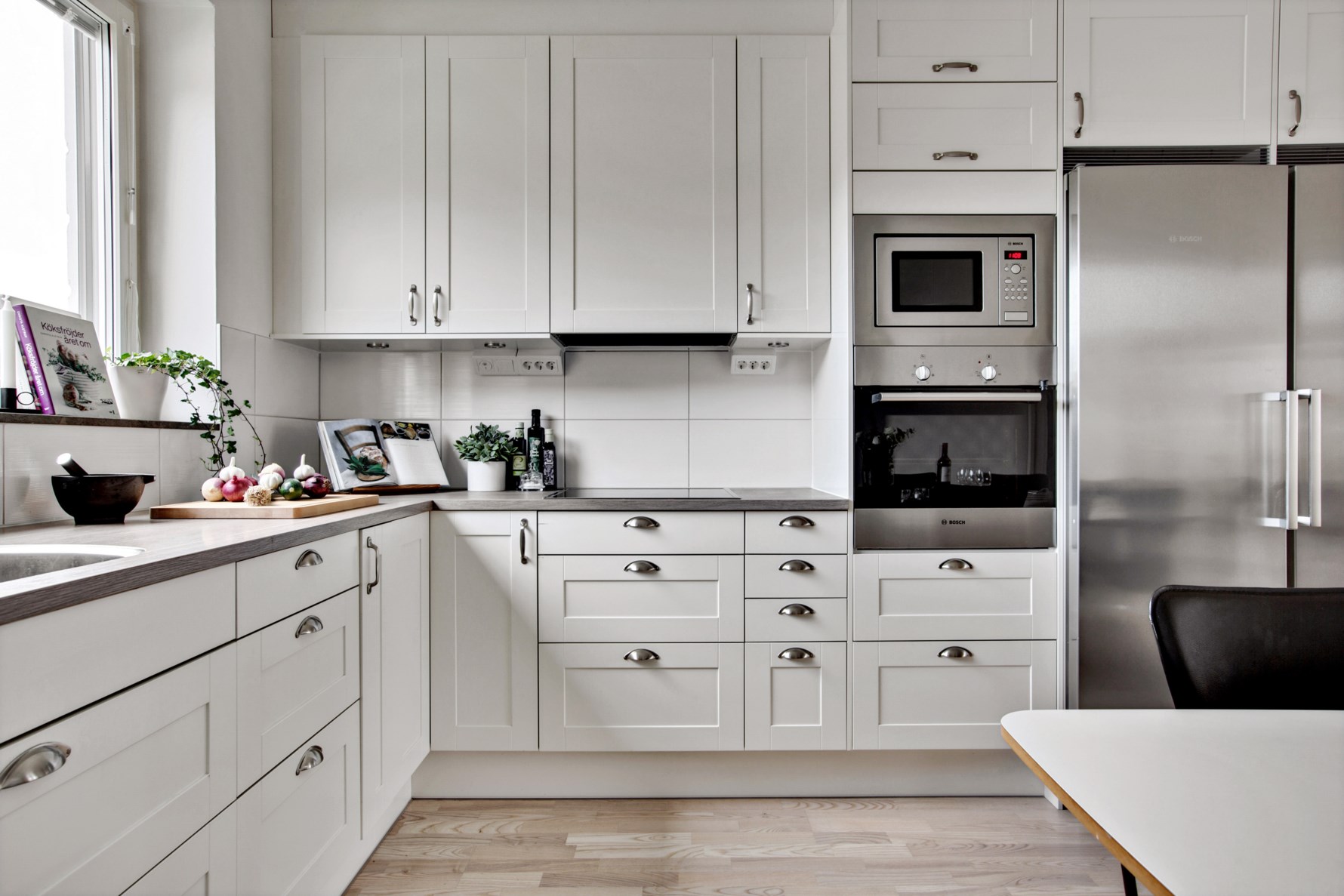 Genomgående vita luckor