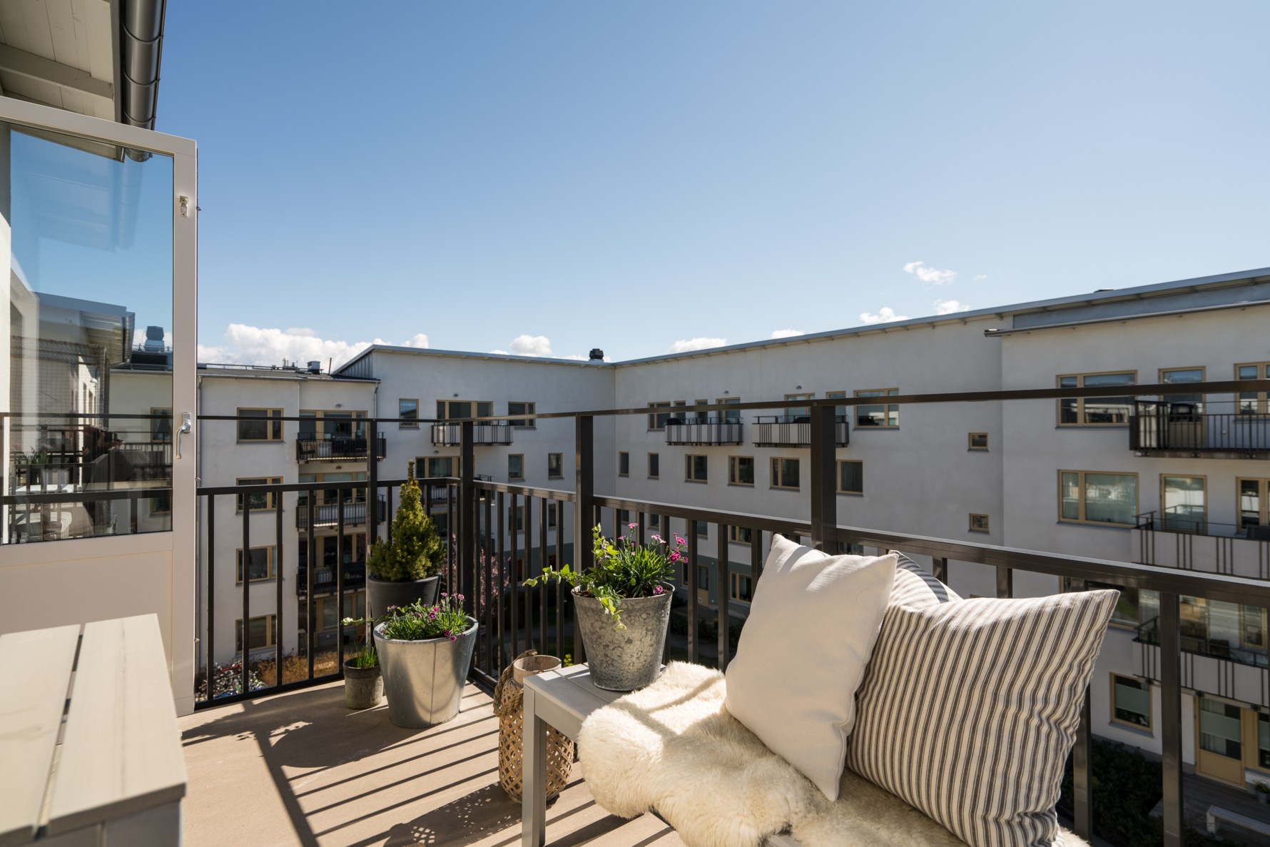 Bild 3 Astris Gata 76