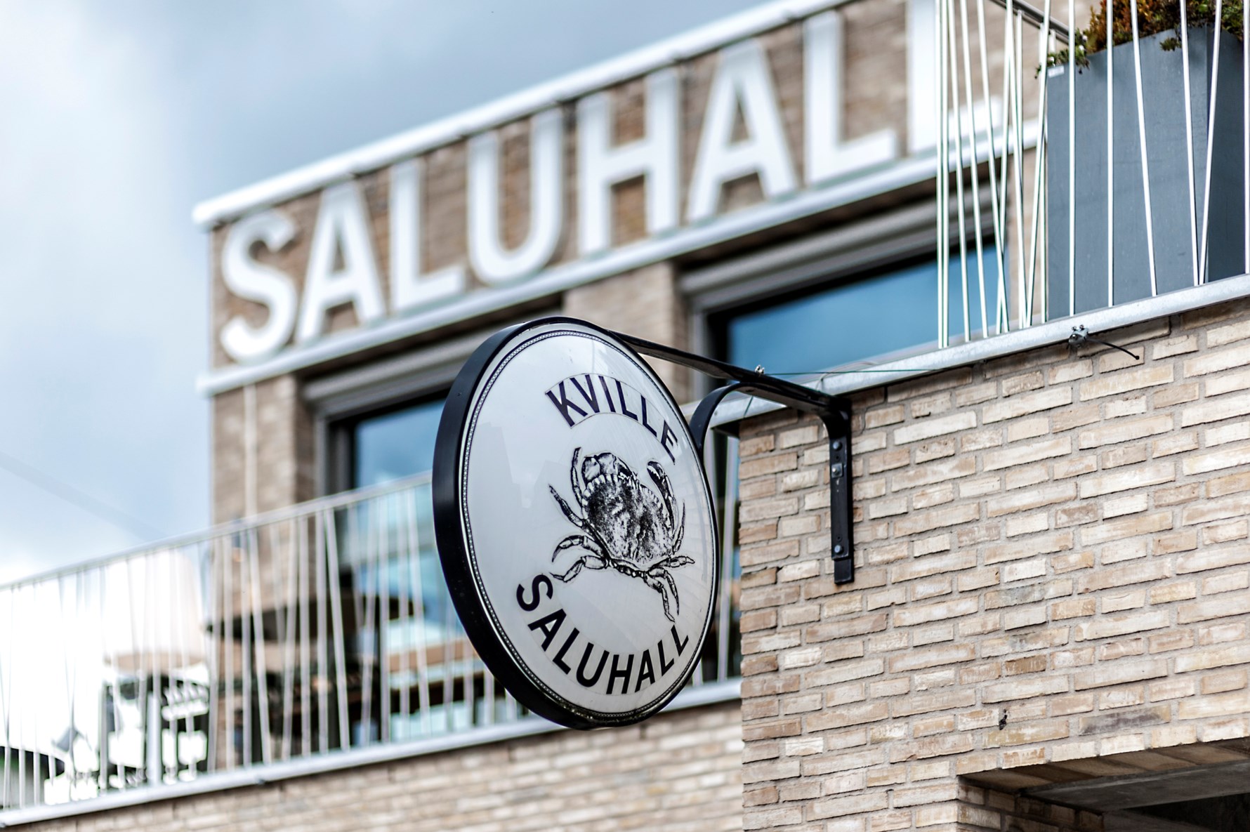 Några steg bort ligger Kville Saluhall