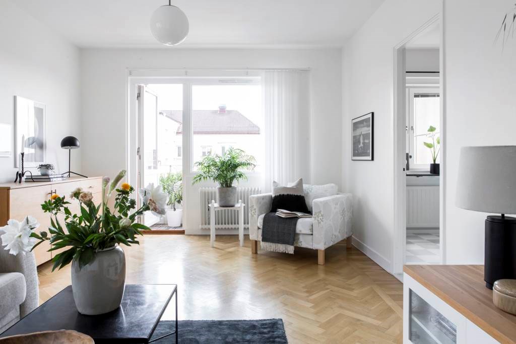 Lågupplöst Och denna genomgångstvåa med mycket ljus