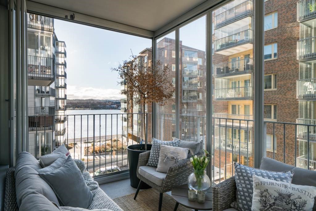 Lågupplöst Inglasad balkong som kan utnyttjas året runt