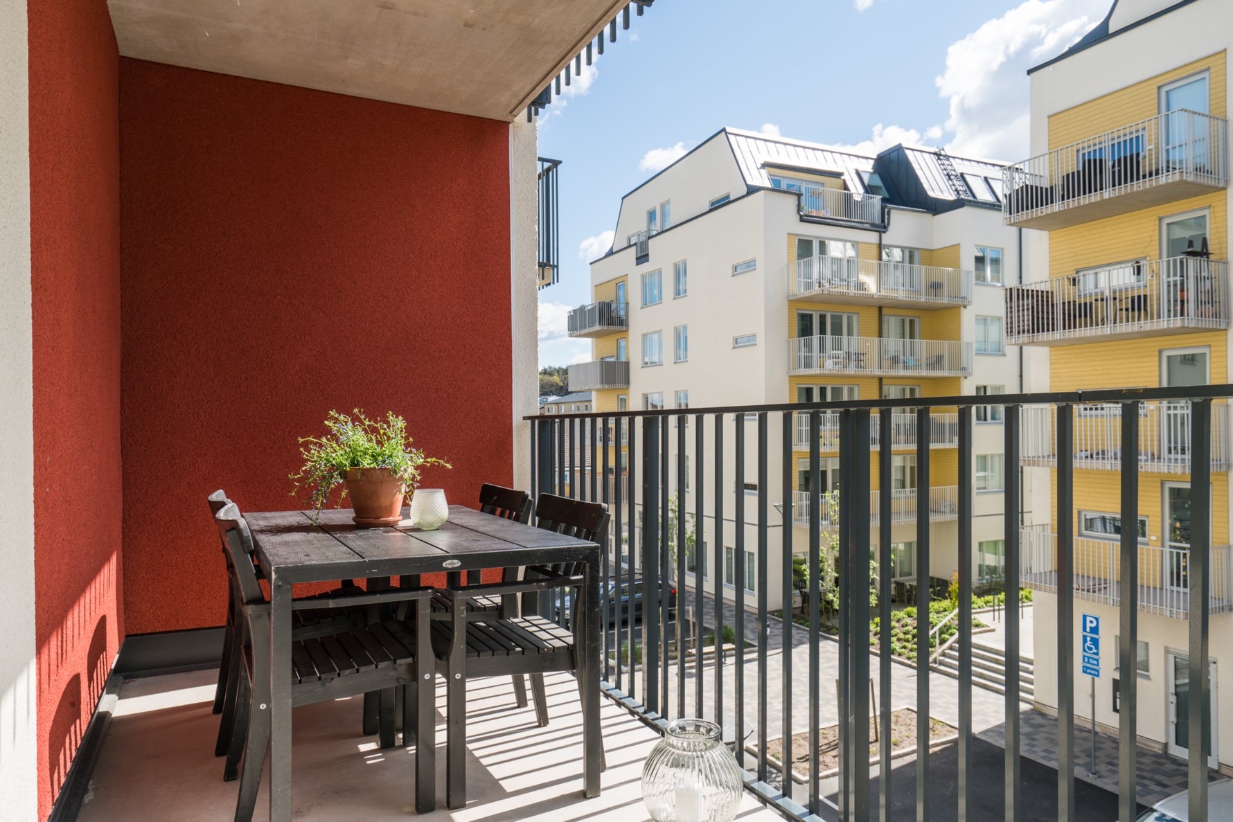 Bild 4 Vallhamra Torg 16