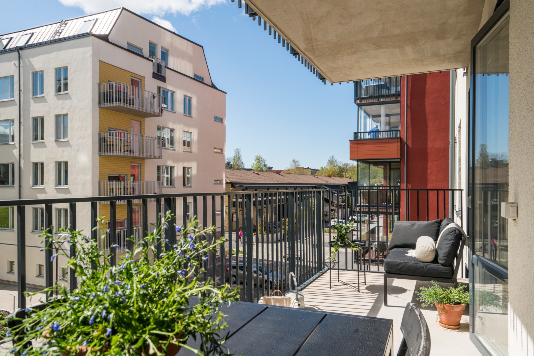 Bild 2 Vallhamra Torg 16