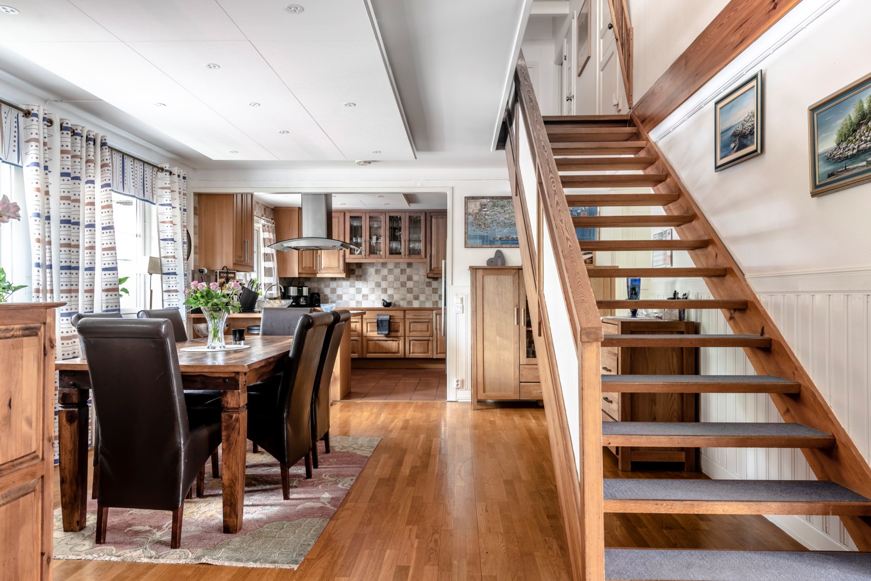 Bild 2 Askims Domarringsväg 1