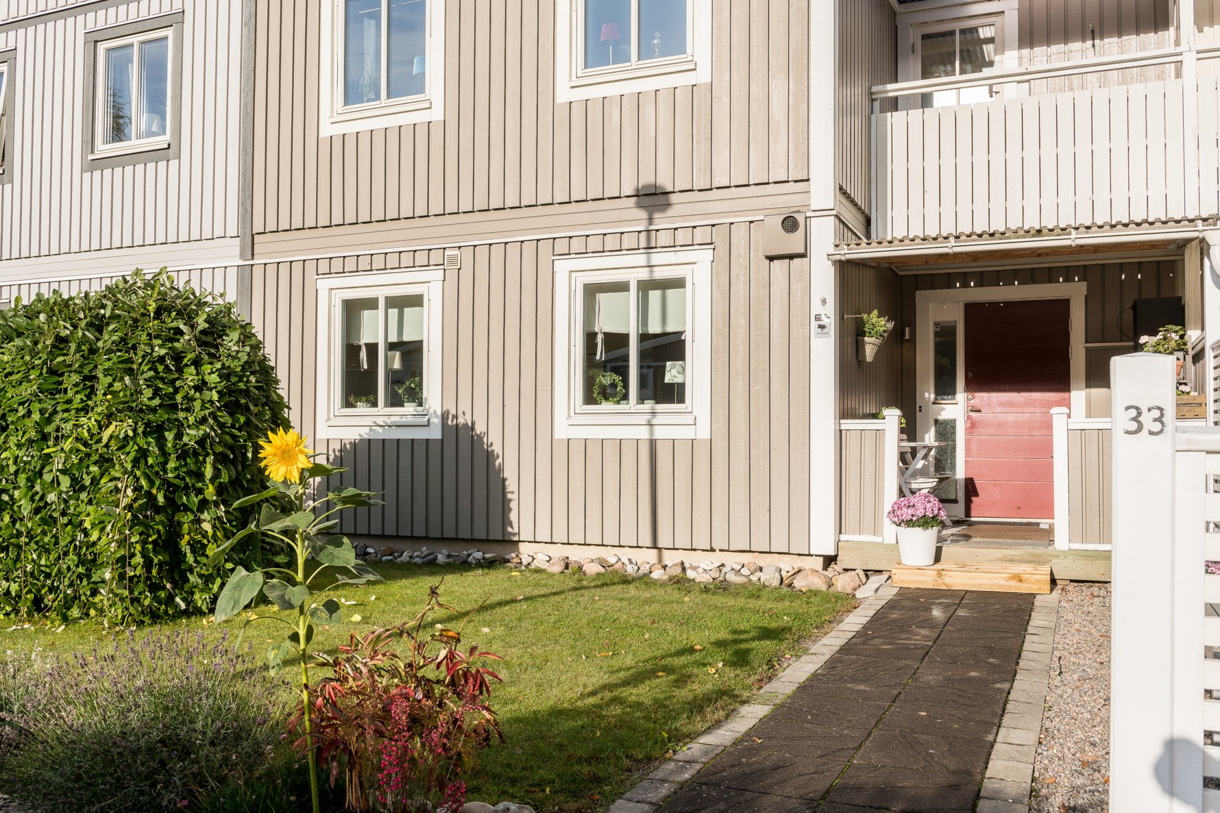 Bild 2 Basunvägen 33