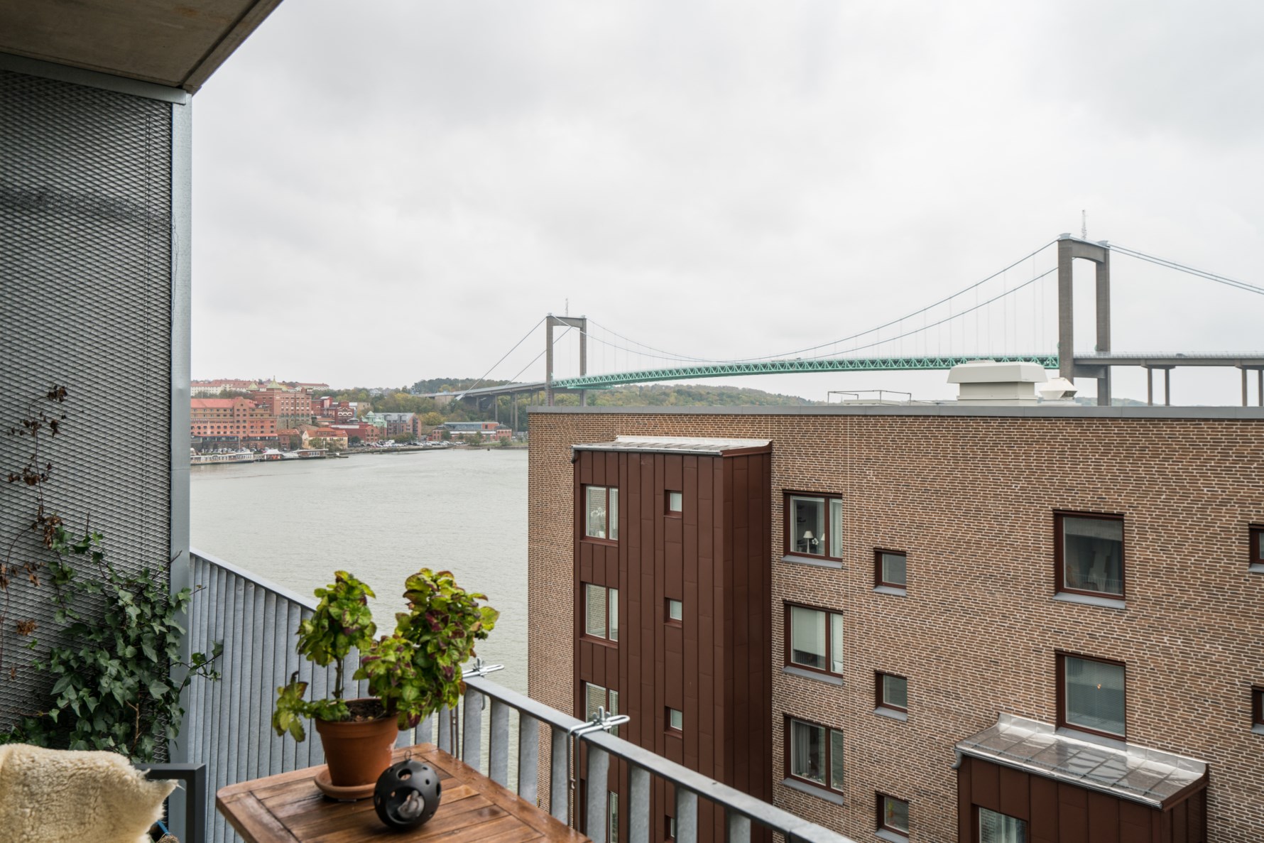 Bild 6 Monsungatan 104