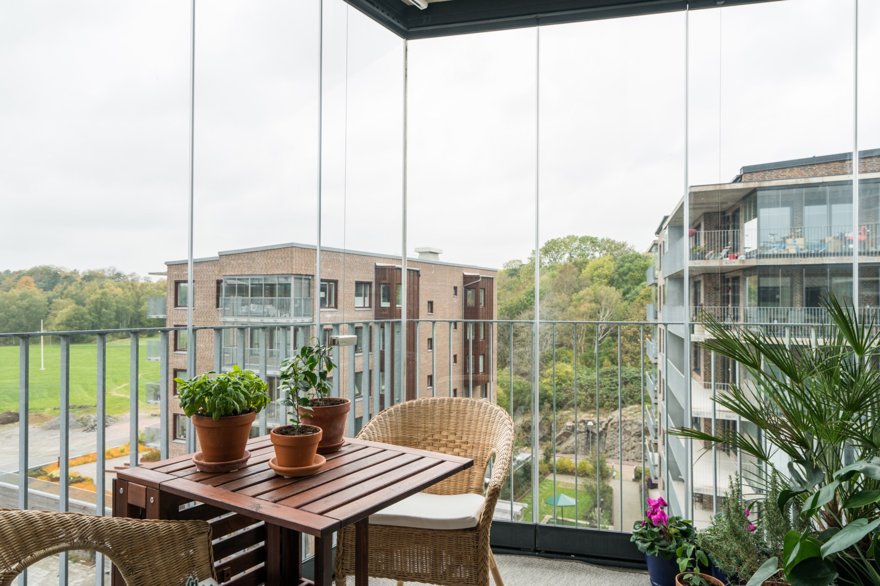 Bild 2 Monsungatan 104