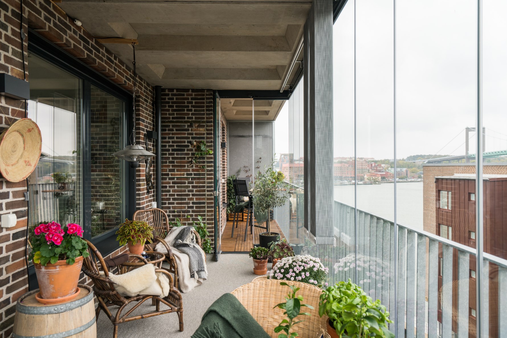 Bild 4 Monsungatan 104