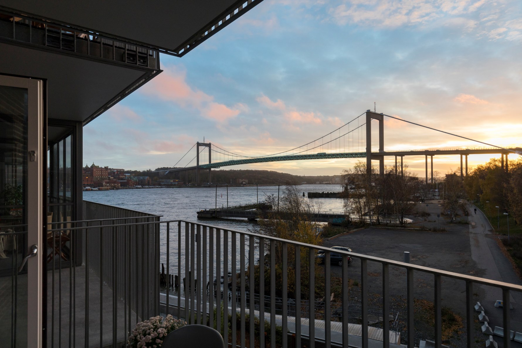 Bild 2 Monsungatan 108