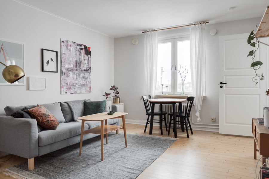 Ljust och rymligt vardagsrum