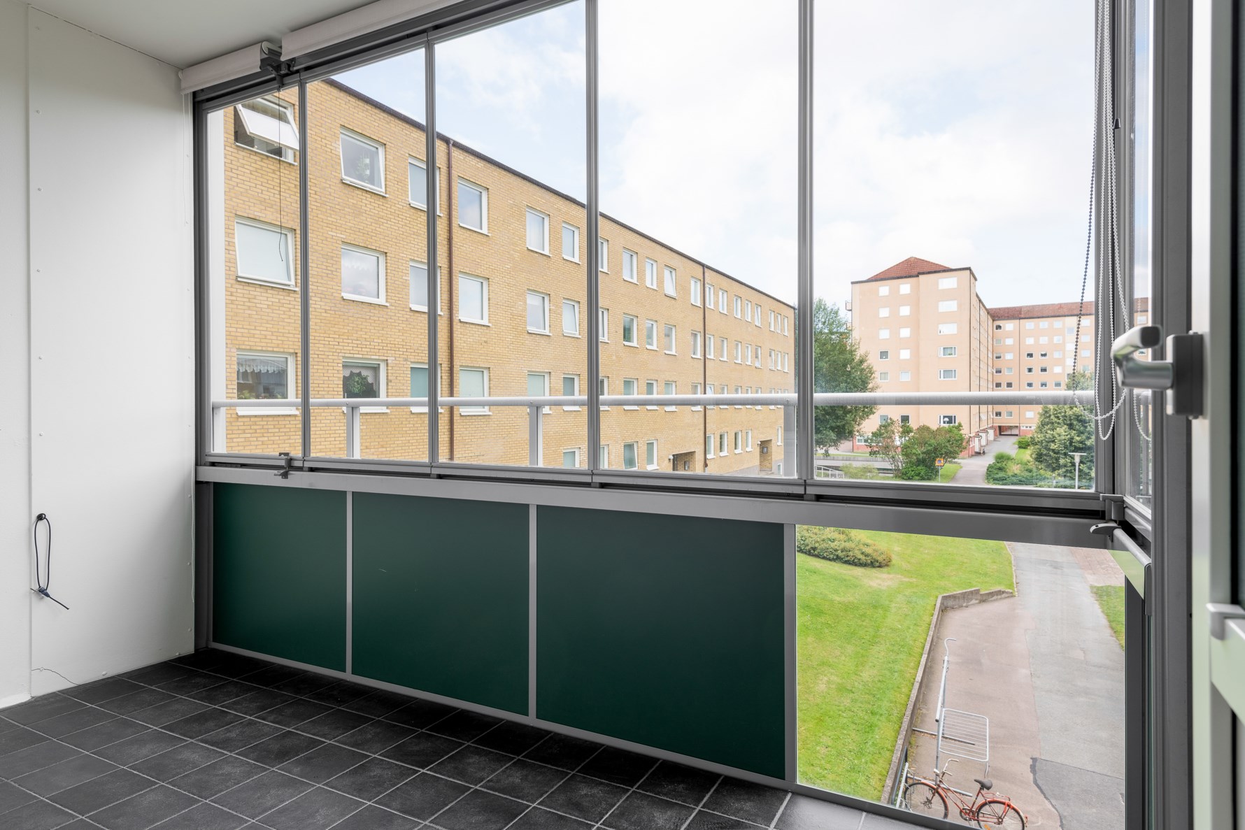 Bild 2 Övre Hallegatan 40