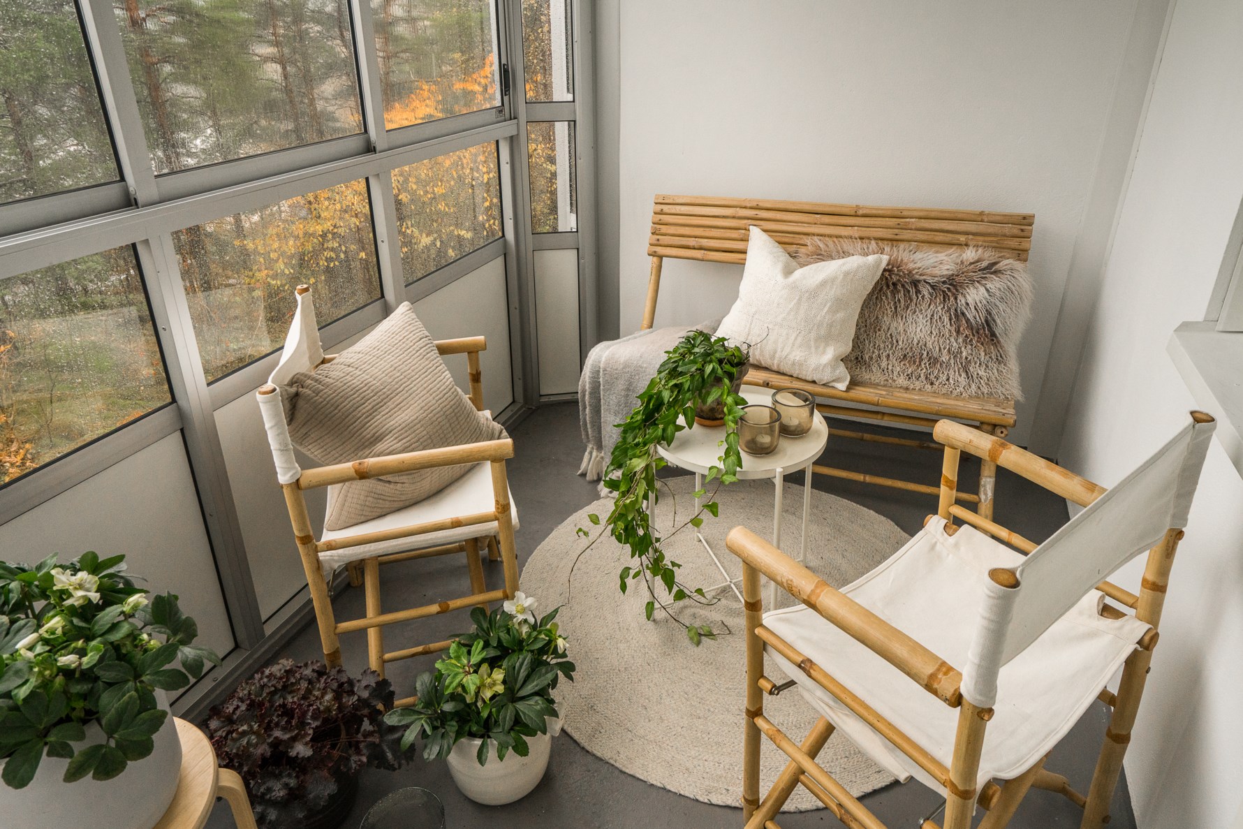 Rymlig och inglasad balkong som går att njuta av året runt