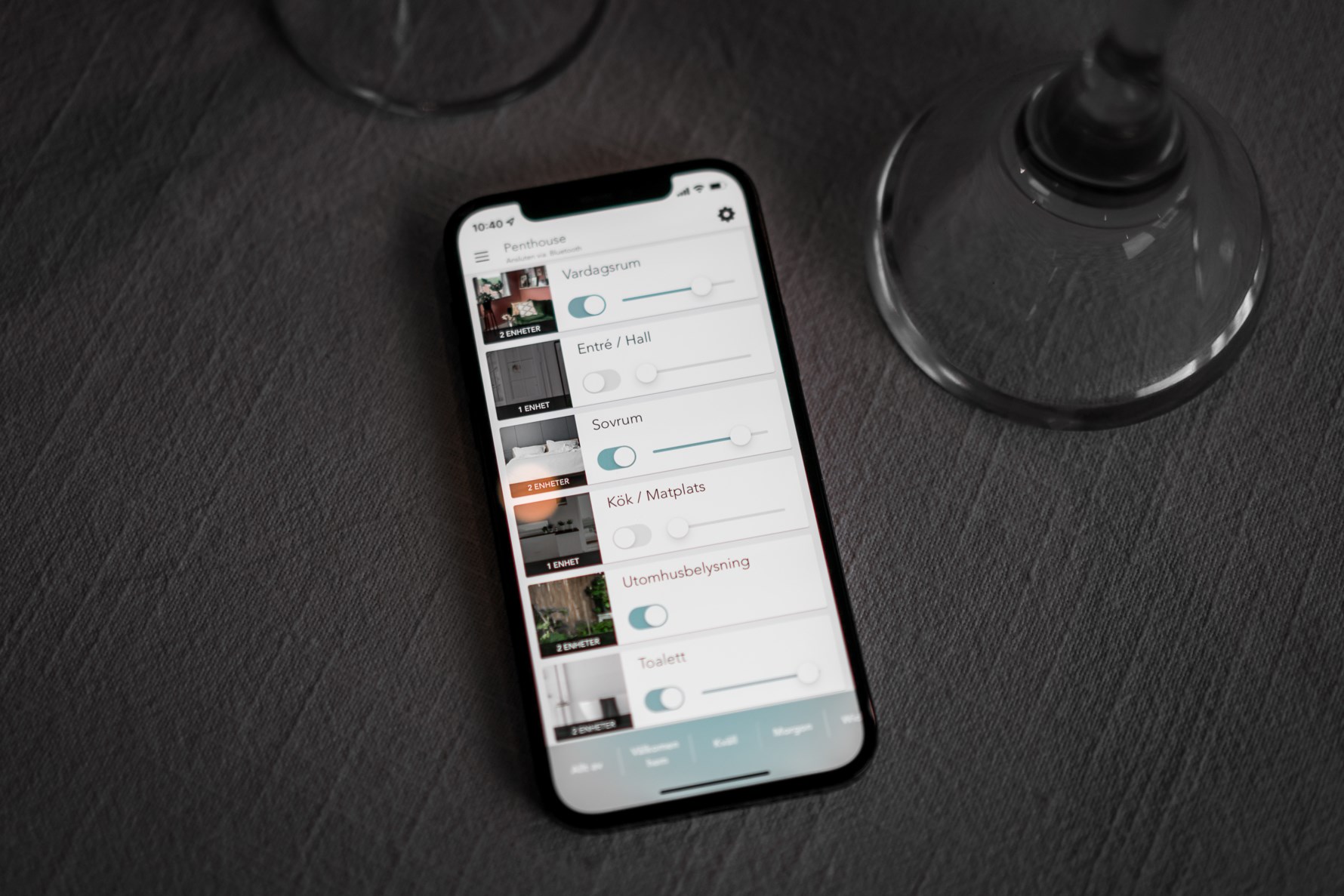 Smart belysning med Plejd integrerat i lägenheten