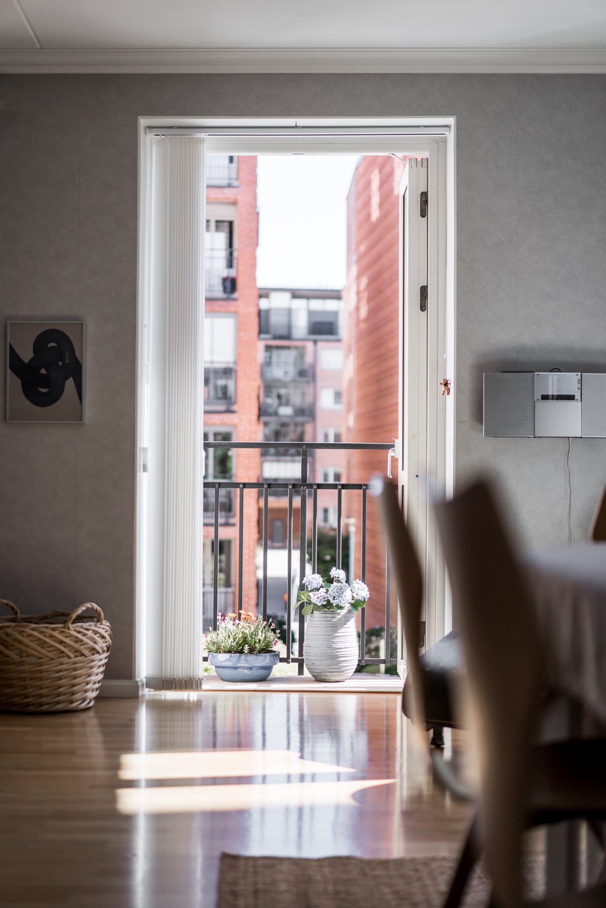 Öppna upp och släpp in havsbrisen