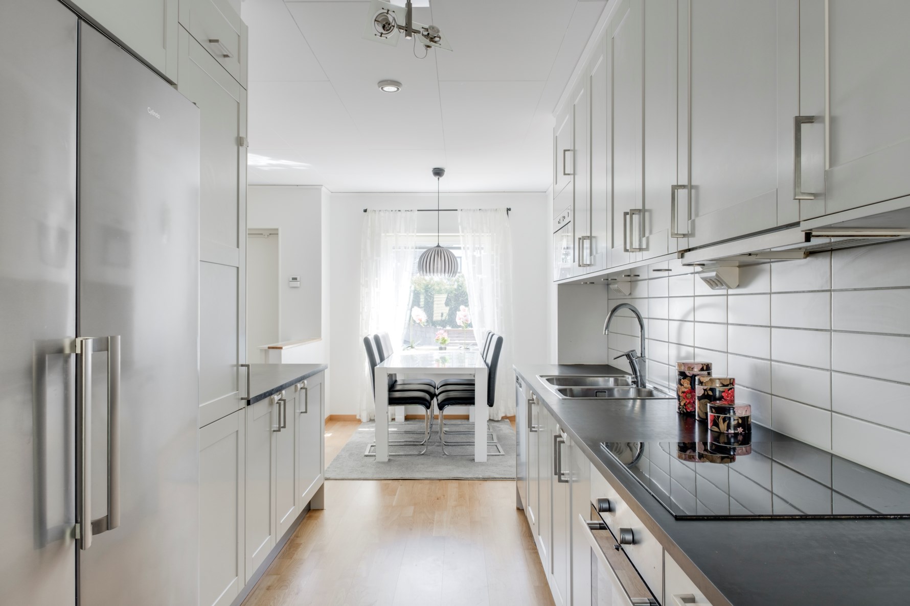 Bild 4 Kryddhyllan 160