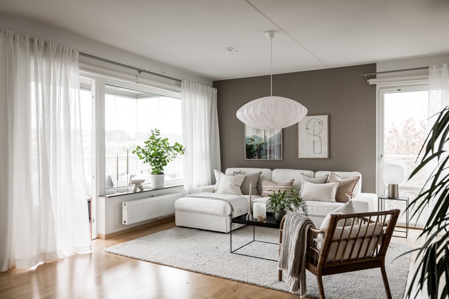 Bild 2 Amhults byväg 7