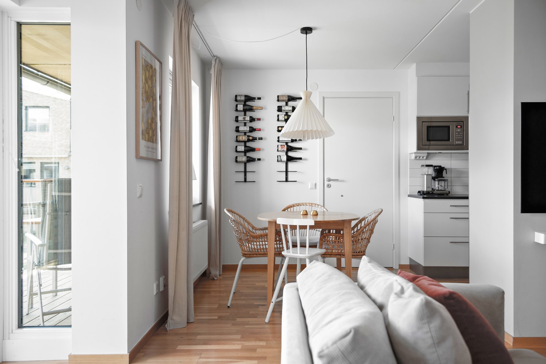 Bild 6 Sjöbackevägen 22