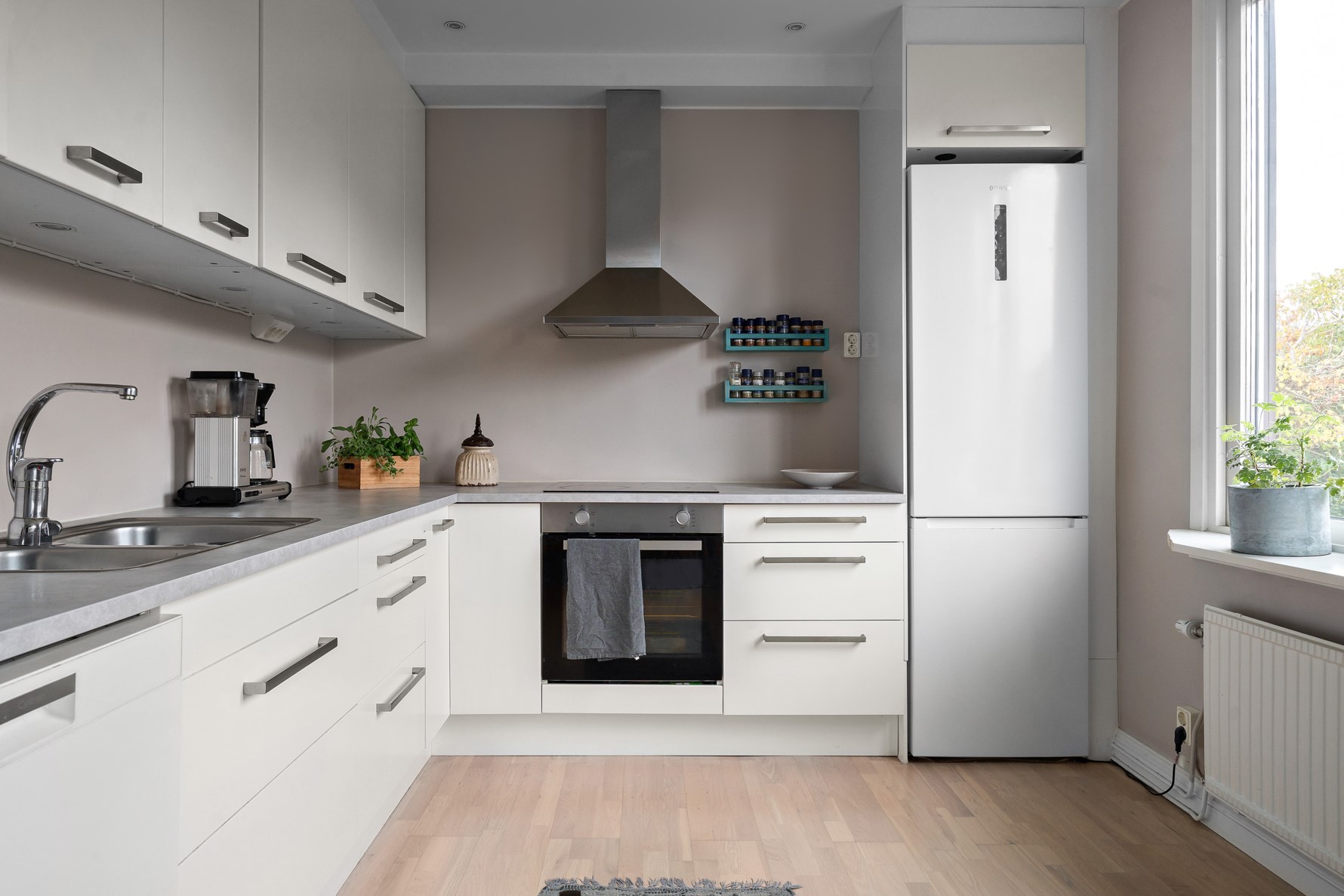 Bild 2 Brevduvegatan 1