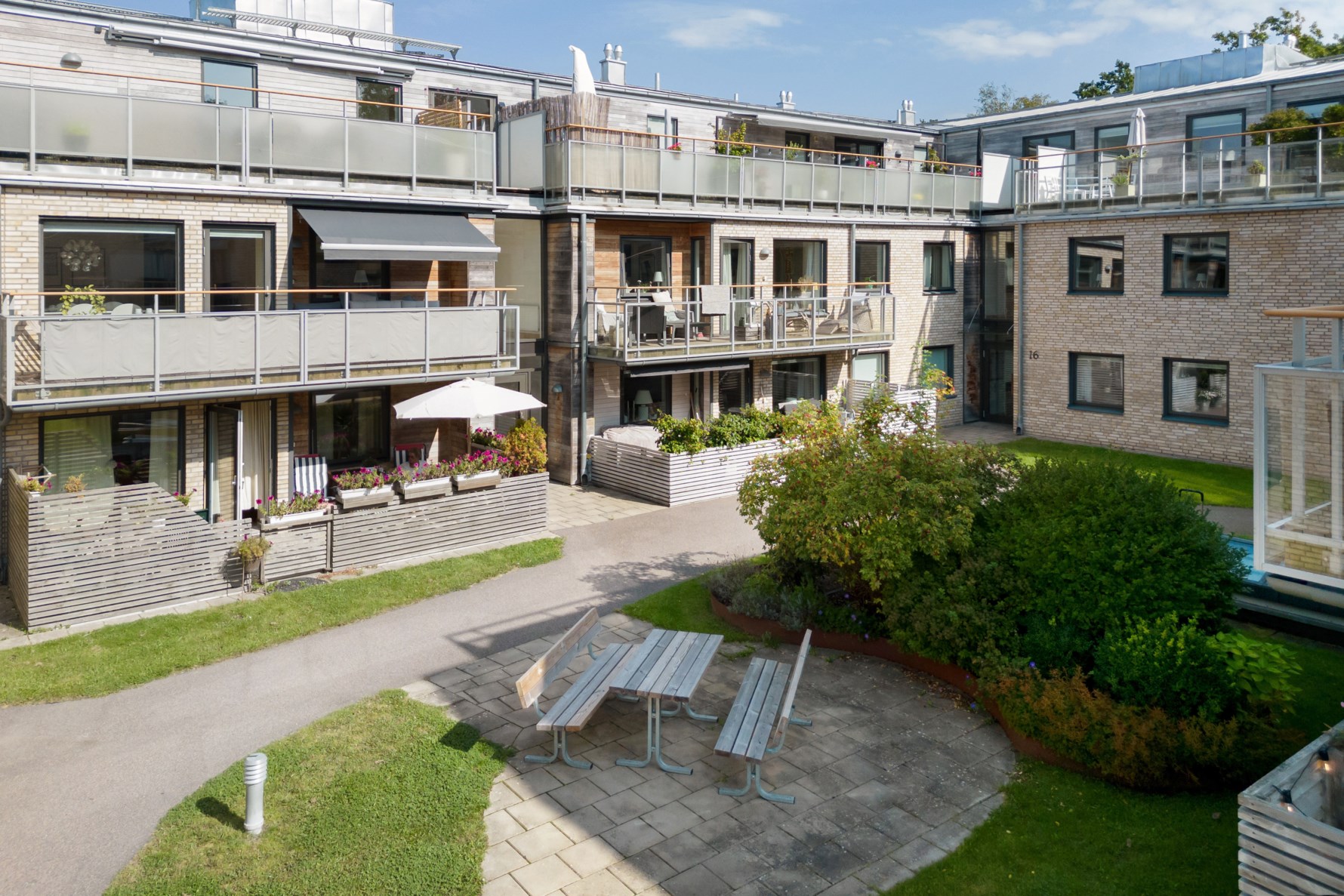 Bild 3 Sjöbackevägen 10