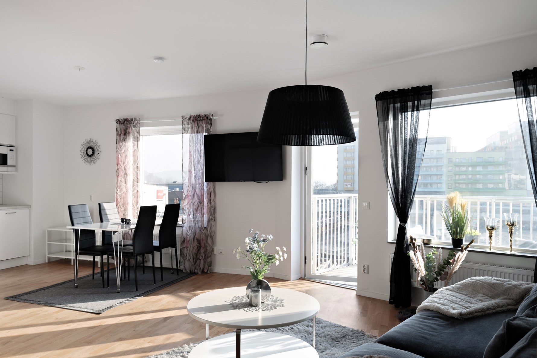 Bild 6 Arenatorget 8