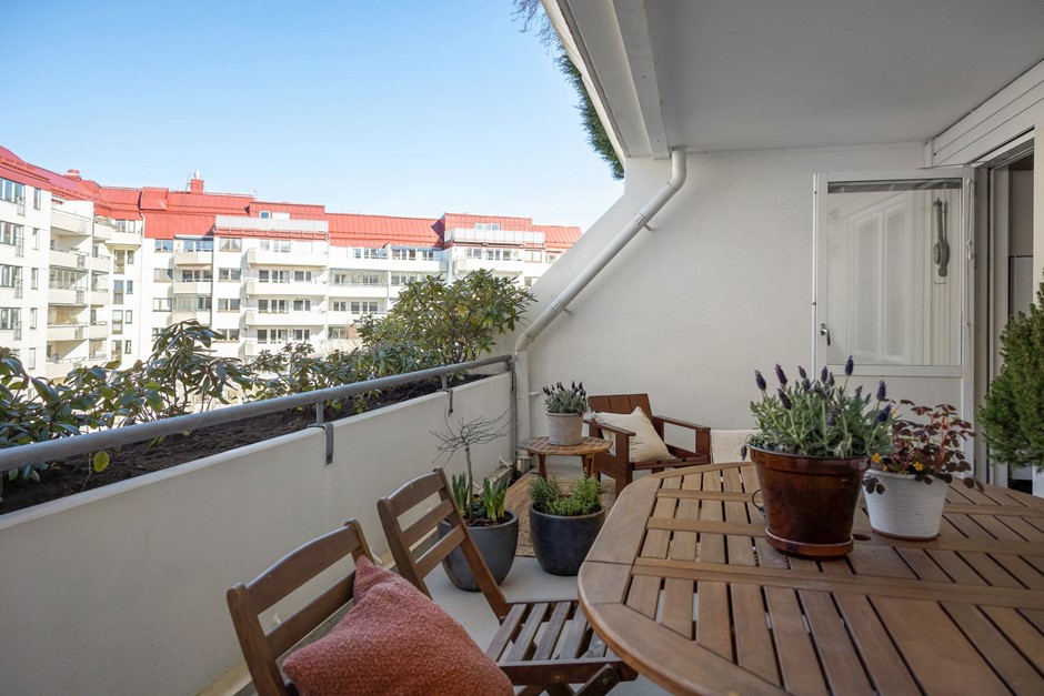 Övre Husargatan 35