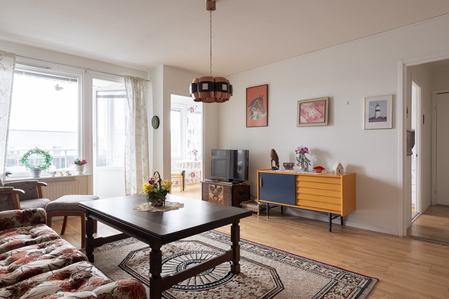 Bild 1 Övralidsgatan 19