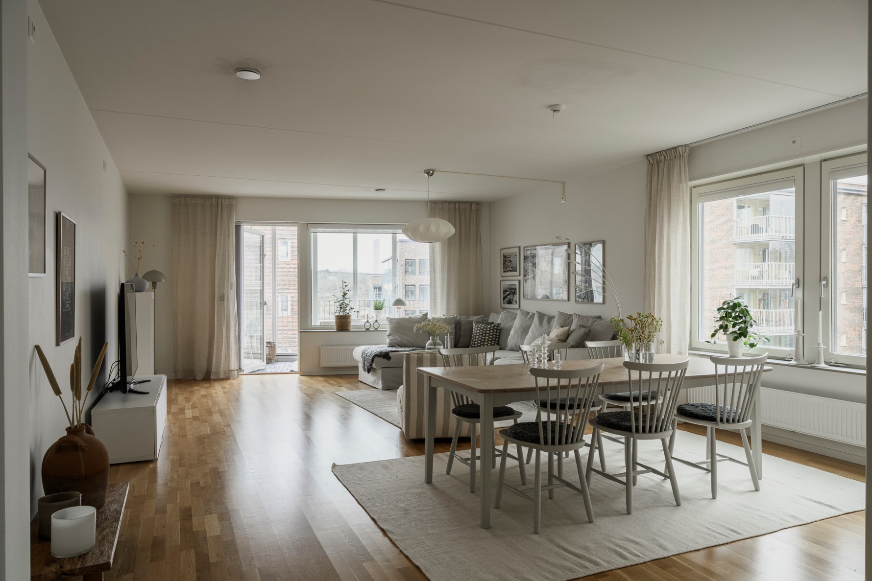 Bild 2 Monsungatan 98