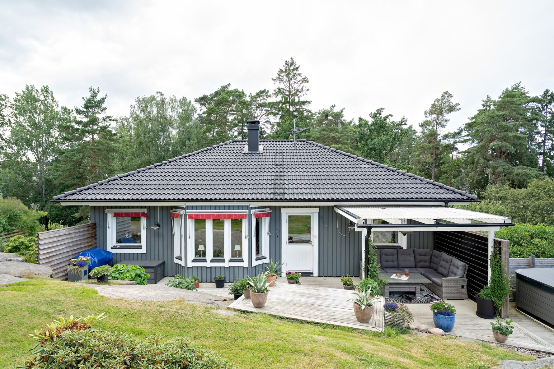 Bild 2 Västra Kopparkärrsvägen 14